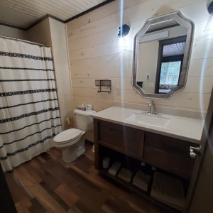 HH Master Bath Homestead House Master Bath at Rustic Ridge Guest Cabins