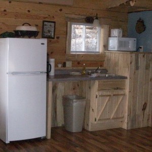 Trails End Kitchen at Rustic Ridge Guest Cabins